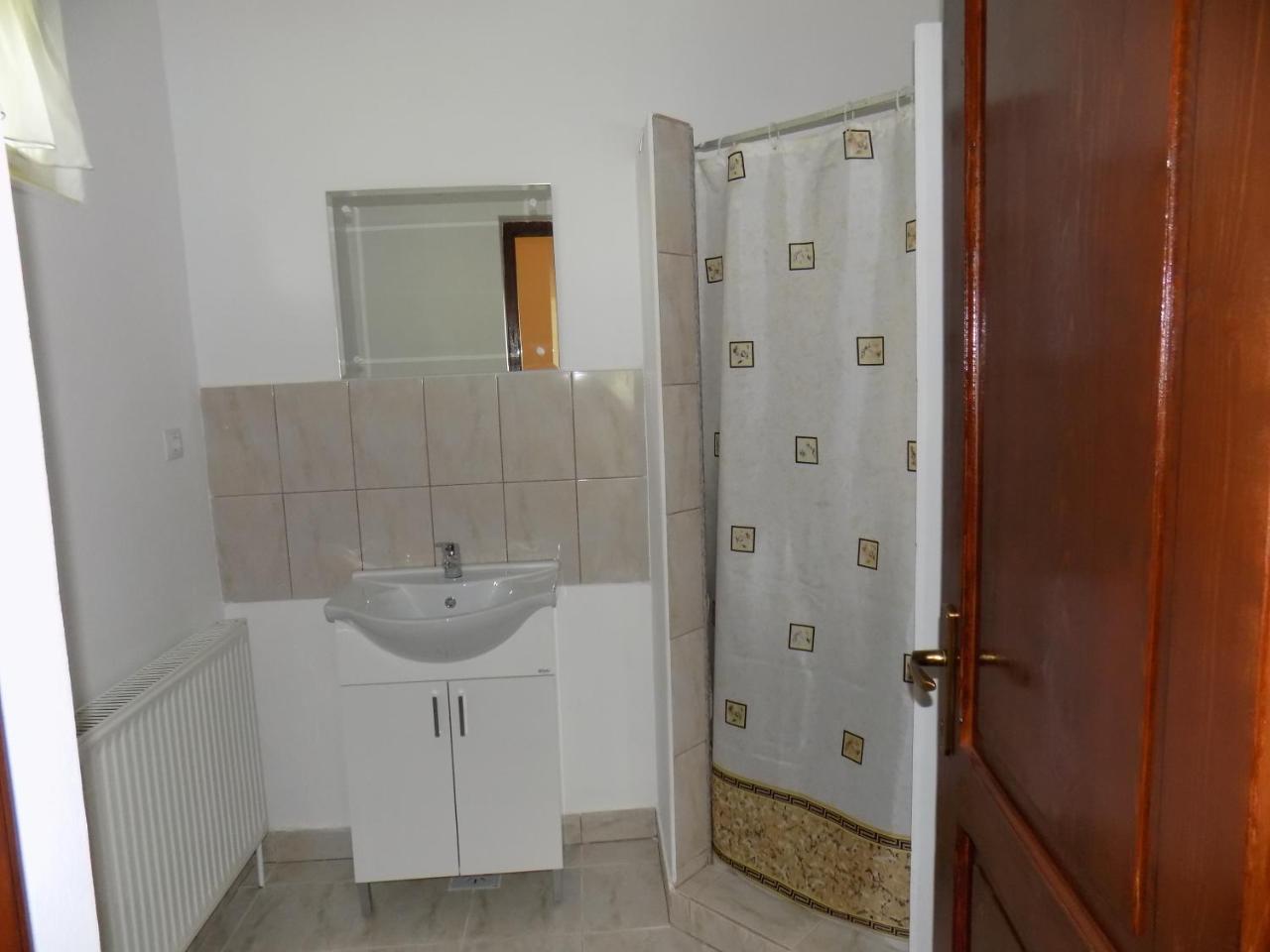Casa De Vacanta Zsenik Vendeghaz 索瓦塔 外观 照片